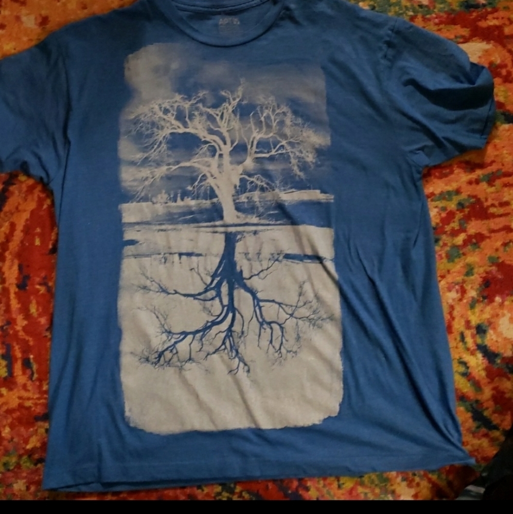 Apt 9 Men's Tee Shirt